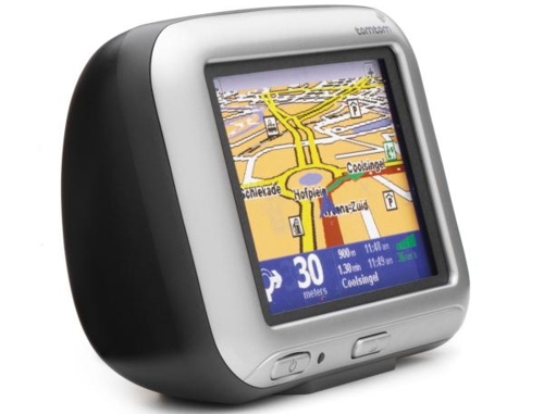 TomTom GO 300, el primer GPS portátil para el gran público, lanzado en 2004